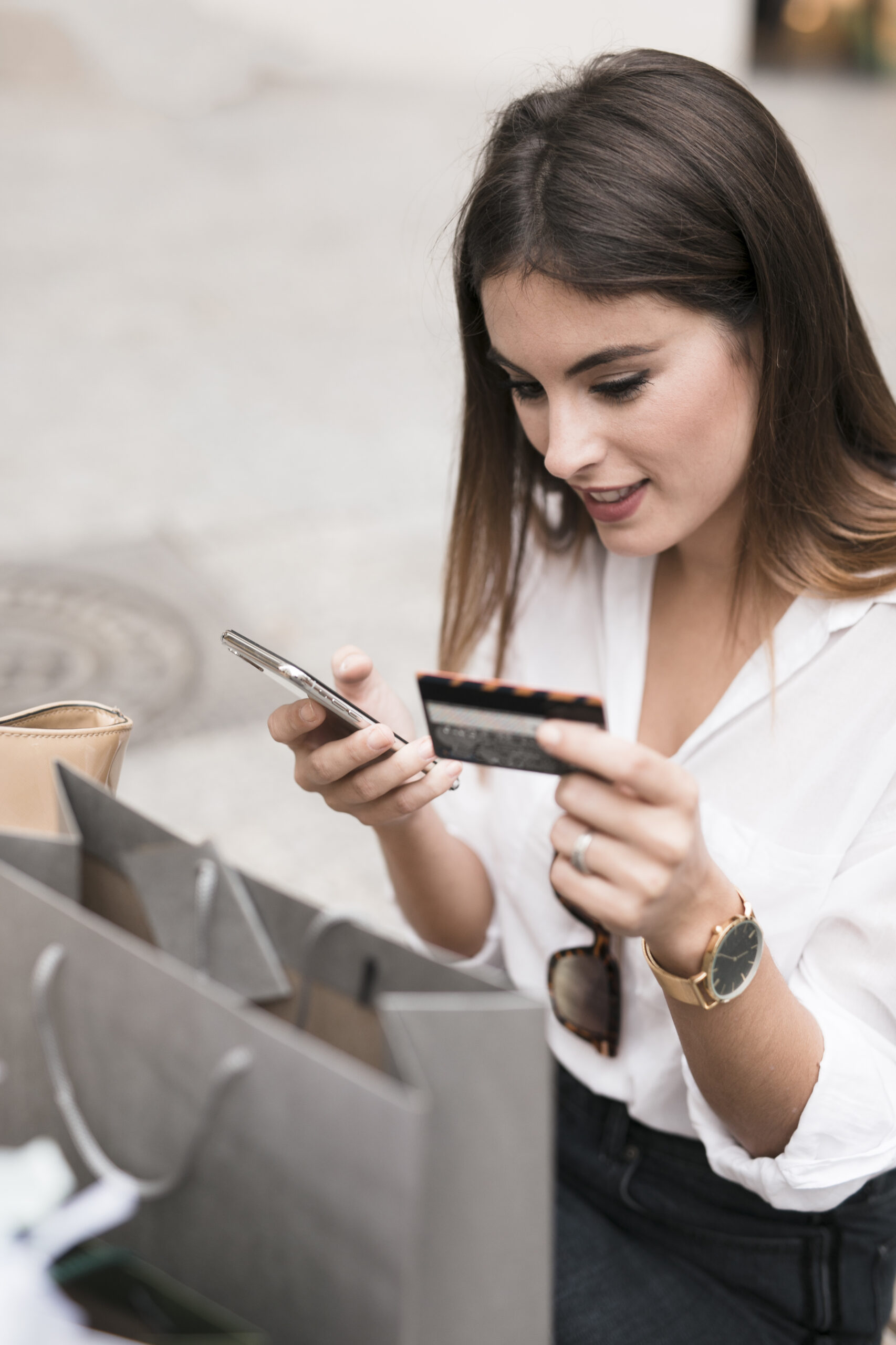 shopping-girl-using-shopping-card